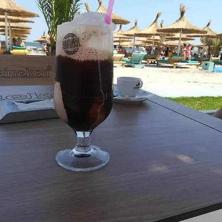 Sun & Sea Mamaia Nord Apartment
