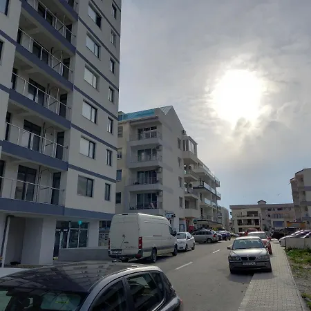 Sun & Sea Mamaia Nord 公寓 那沃达利